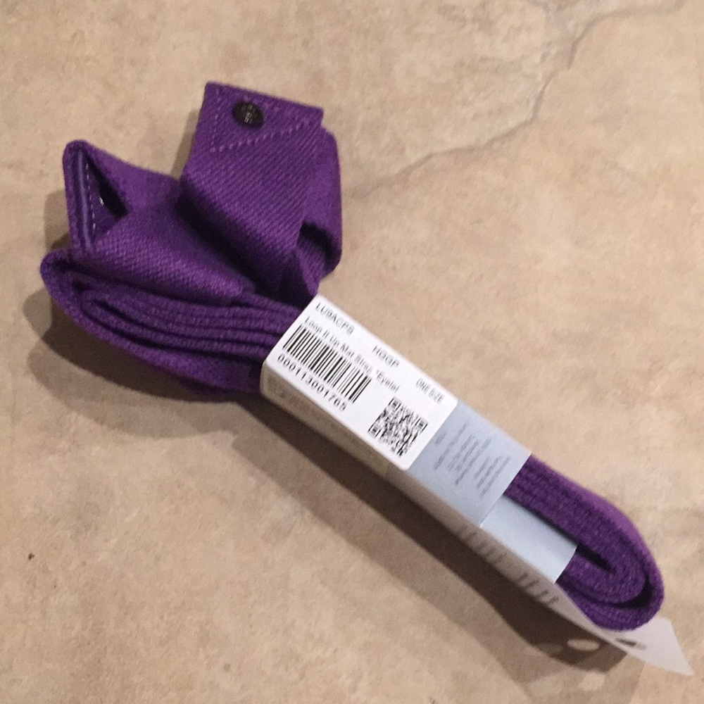 NWT Loop It Up Mat Strap Eyelet Purple